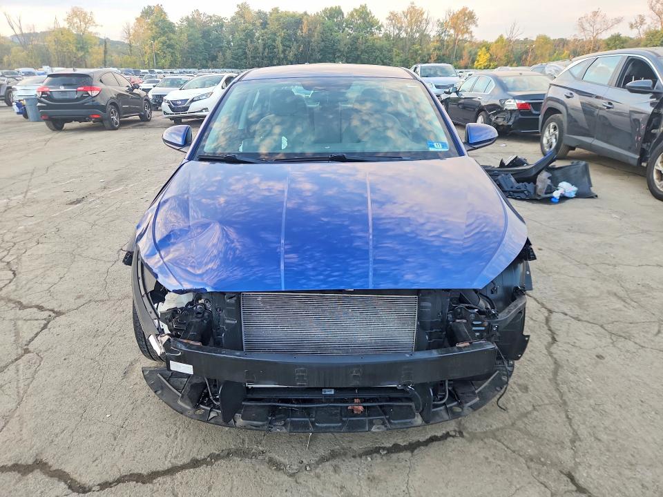 Photo 5 from auction – 2019 HYUNDAI ELANTRA with VIN 5NPD74LF5KH417463