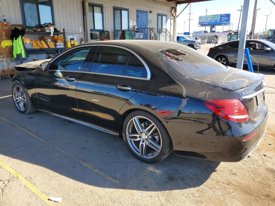 Photo 2 from auction – 2017 MERCEDES-BENZ E with VIN WDDZF4JB4HA166465