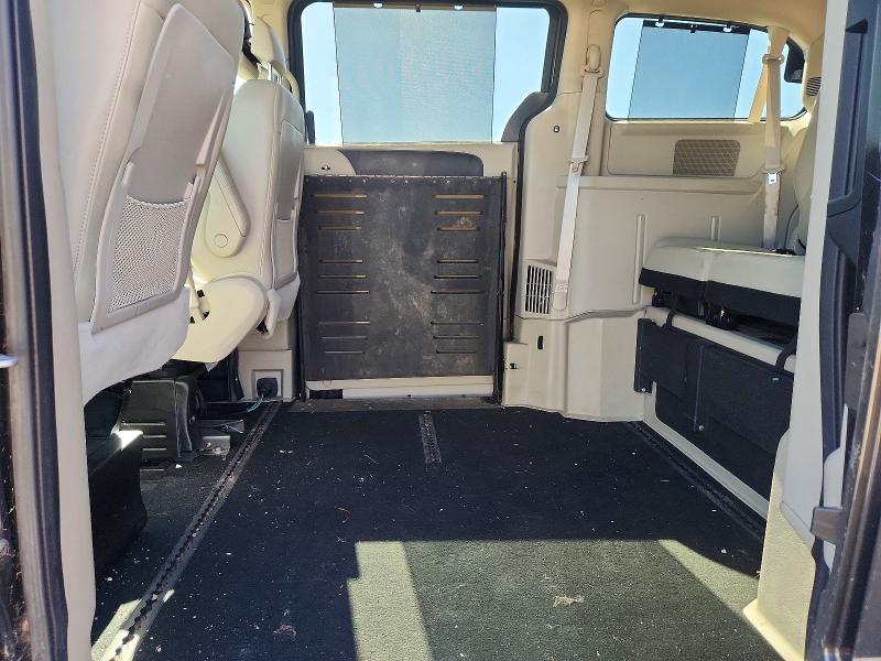 Снимка 11 от търг – 2012 CHRYSLER TOWN & COUNTRY с VIN 2C4RC1CG1CR255117