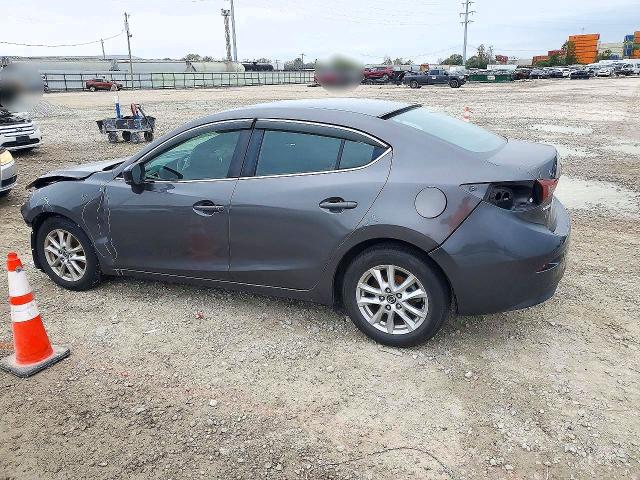 Снимка 2 от търг – 2018 MAZDA 3 с VIN 3MZBN1U73JM264848