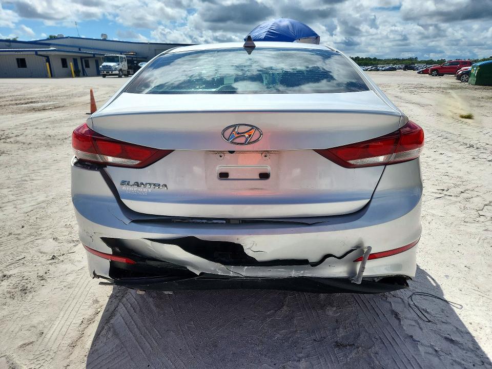 Снимка 6 от търг – 2018 HYUNDAI ELANTRA с VIN 5NPD84LF1JH247744