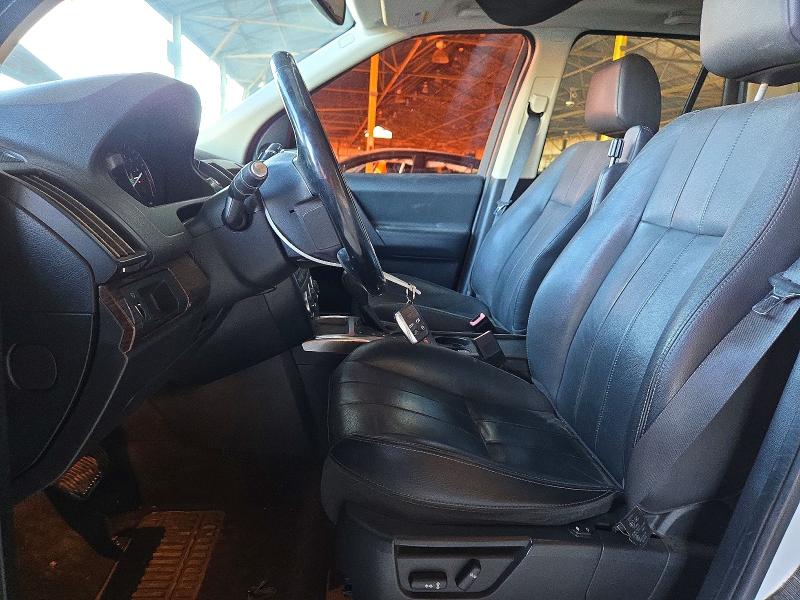 Photo 7 from auction – 2013 LAND ROVER LR2 with VIN SALFR2BG1DH341199