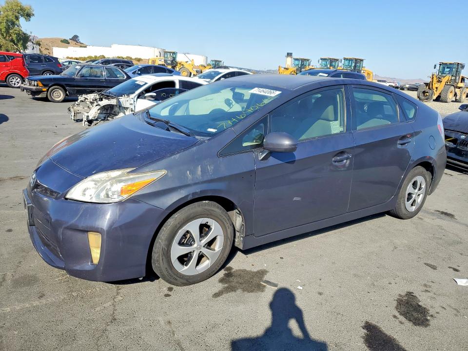 TOYOTA PRIUS 2014 с VIN JTDKN3DUXE0388211 - Снимка от търг
