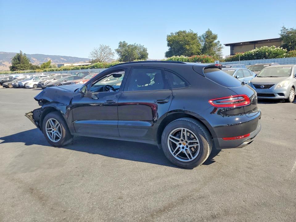 Фото 2 с аукциона – 2017 PORSCHE MACAN с VIN WP1AA2A5XHLB83195