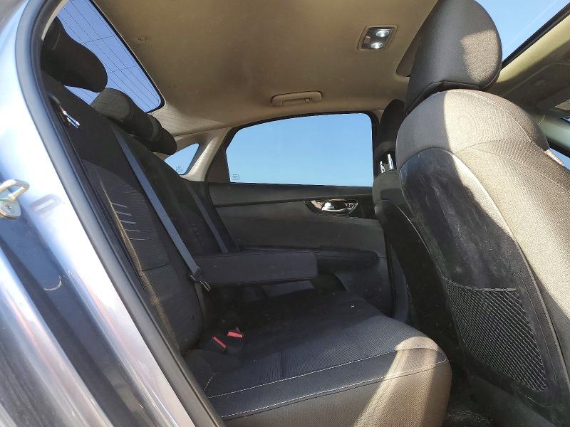 Photo 10 from auction – 2021 KIA FORTE with VIN 3KPF54ADXME278387