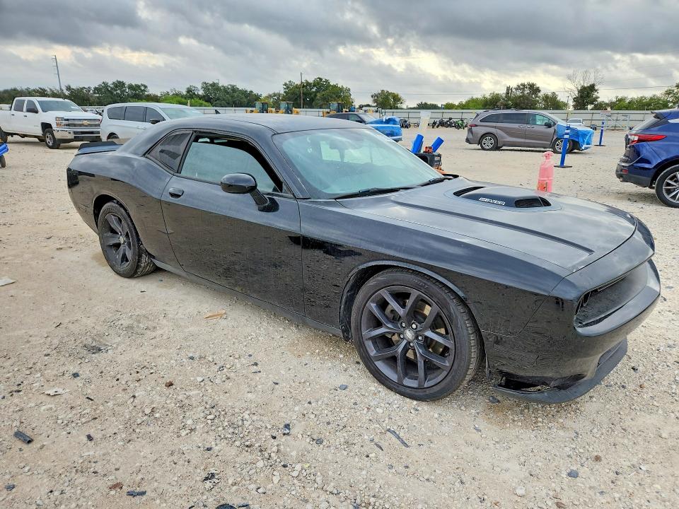 Снимка 4 от търг – 2016 DODGE CHALLENGER с VIN 2C3CDZBT1GH265064