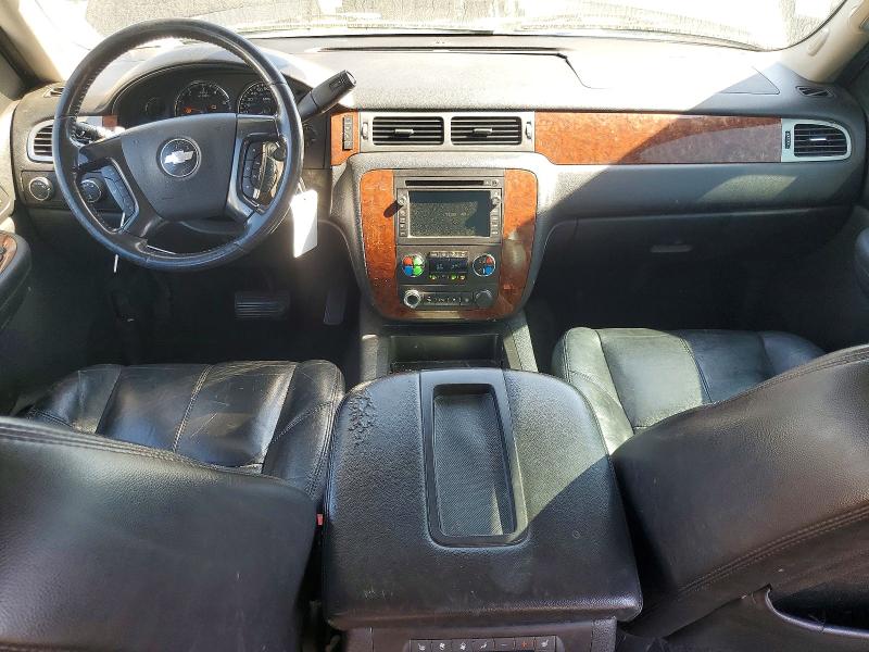 Снимка 8 от търг – 2007 CHEVROLET SUBURBAN с VIN 3GNFK16387G298970