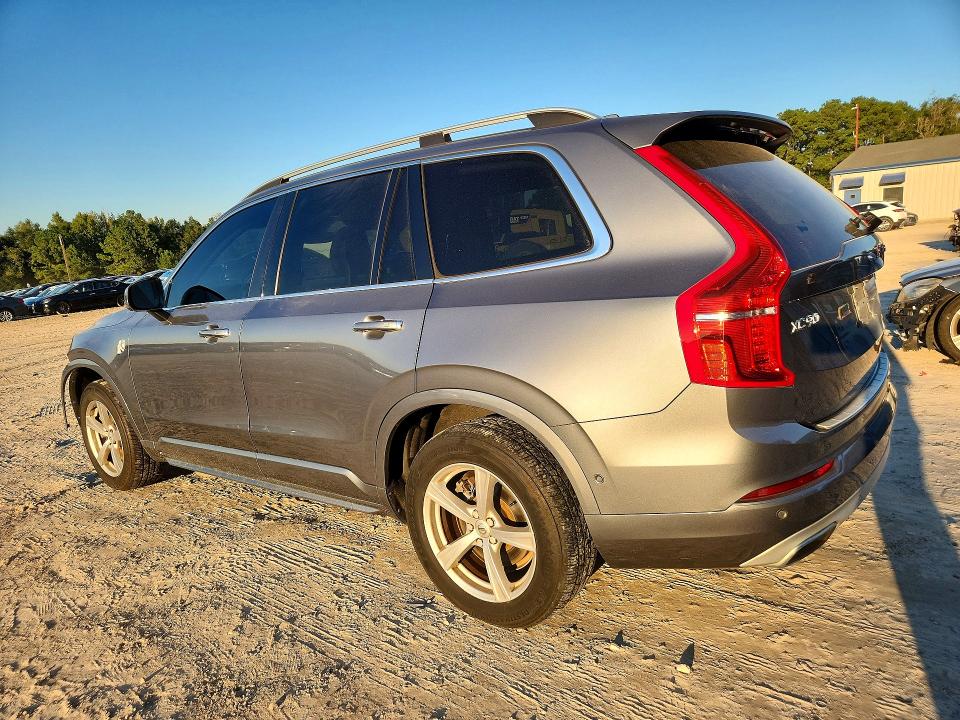 صورة رقم 2 من المزاد - 2017 VOLVO XC90 مع VIN YV4102XK4H1115808