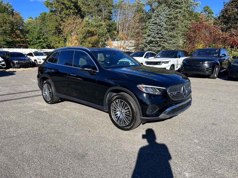 Снимка 2 от търг – 2024 MERCEDES-BENZ GLC с VIN W1NKM4GB5RF198735