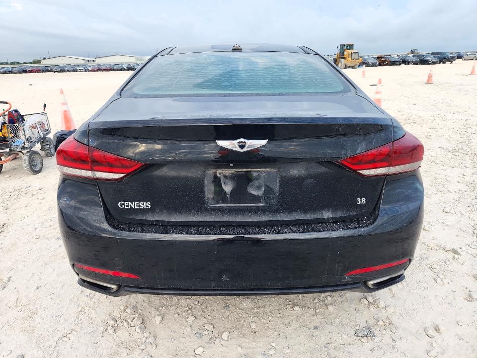 Photo 6 from auction – 2016 HYUNDAI GENESIS with VIN KMHGN4JE7GU126825