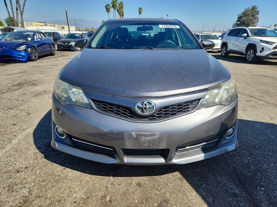 Photo 5 from auction – 2014 TOYOTA CAMRY with VIN 4T1BF1FK3EU734648