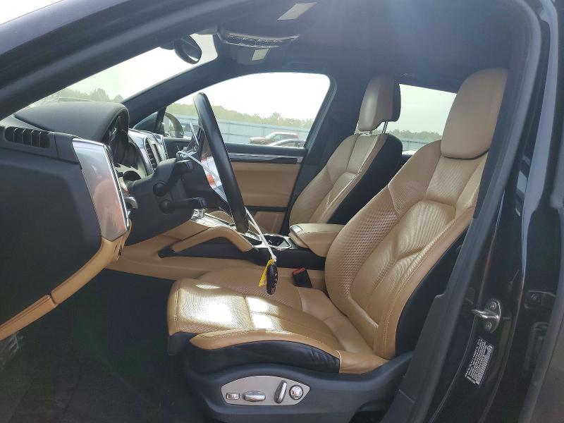 Photo 7 from auction – 2016 PORSCHE CAYENNE with VIN WP1AA2A21GLA10539