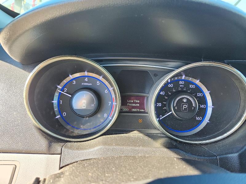Photo 9 from auction – 2012 HYUNDAI SONATA with VIN 5NPEC4AB2CH447697