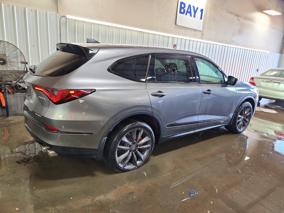 Photo 3 from auction – 2022 ACURA MDX with VIN 5J8YD8H94NL004987
