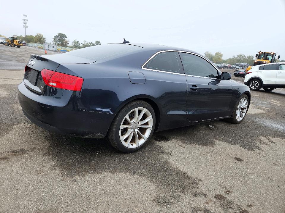 Снимка 3 от търг – 2013 AUDI A5 с VIN WAUCFAFR5DA029868