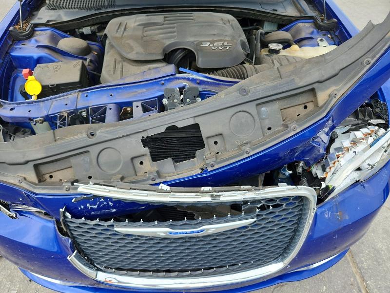 Снимка 11 от търг – 2019 CHRYSLER 300 с VIN 2C3CCAAGXKH561444