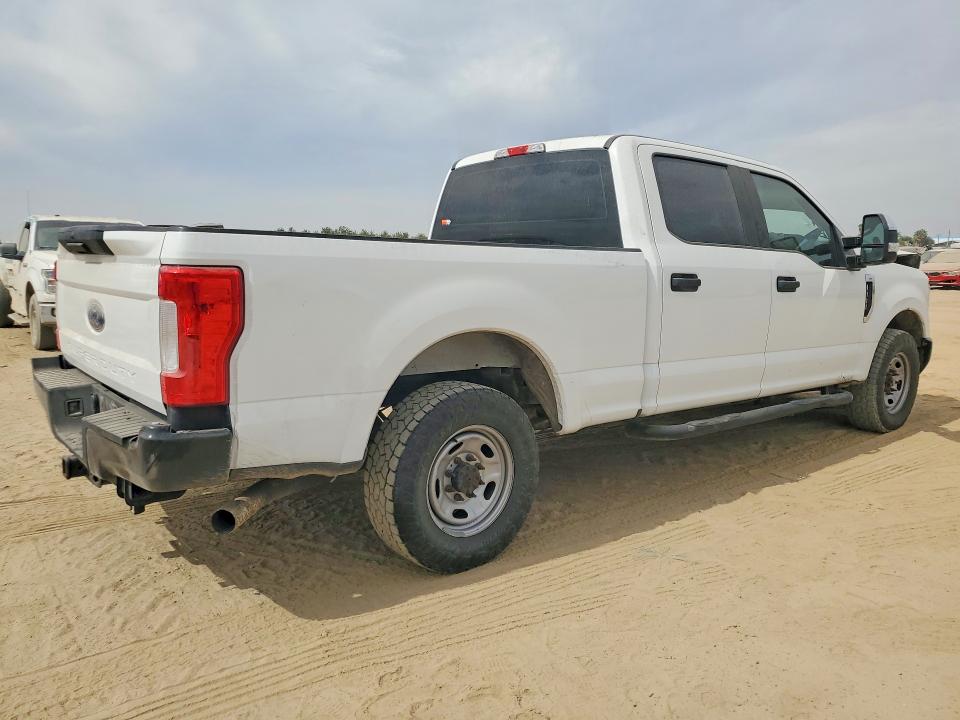 Photo 3 from auction – 2019 FORD F250 with VIN 1FT7W2A66KED66157