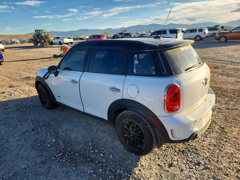 Снимка 2 от търг – 2013 MINI COOPER с VIN WMWZC5C53DWP31377