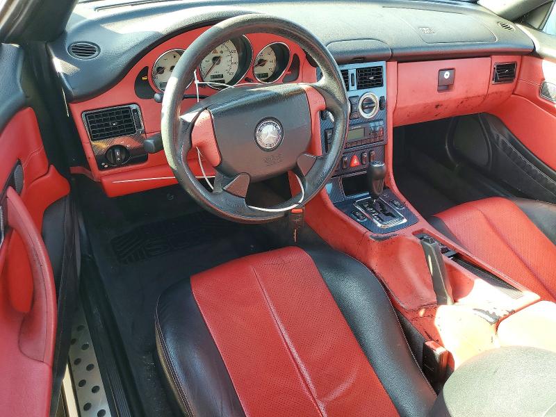 Снимка 8 от търг – 1999 MERCEDES-BENZ SLK с VIN WDBKK47F1XF095145