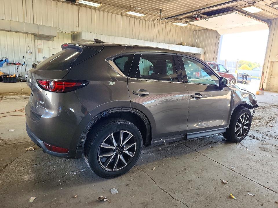 Снимка 3 от търг – 2017 MAZDA CX-5 с VIN JM3KFBDLXH0201253