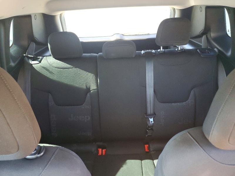 Photo 10 from auction – 2016 JEEP RENEGADE with VIN ZACCJAAW3GPD78109