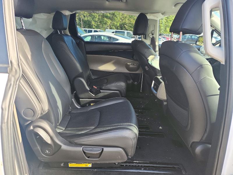 Foto 11 de la subasta – 2026 KIA CARNIVAL con VIN KNDNB5K37T6600584