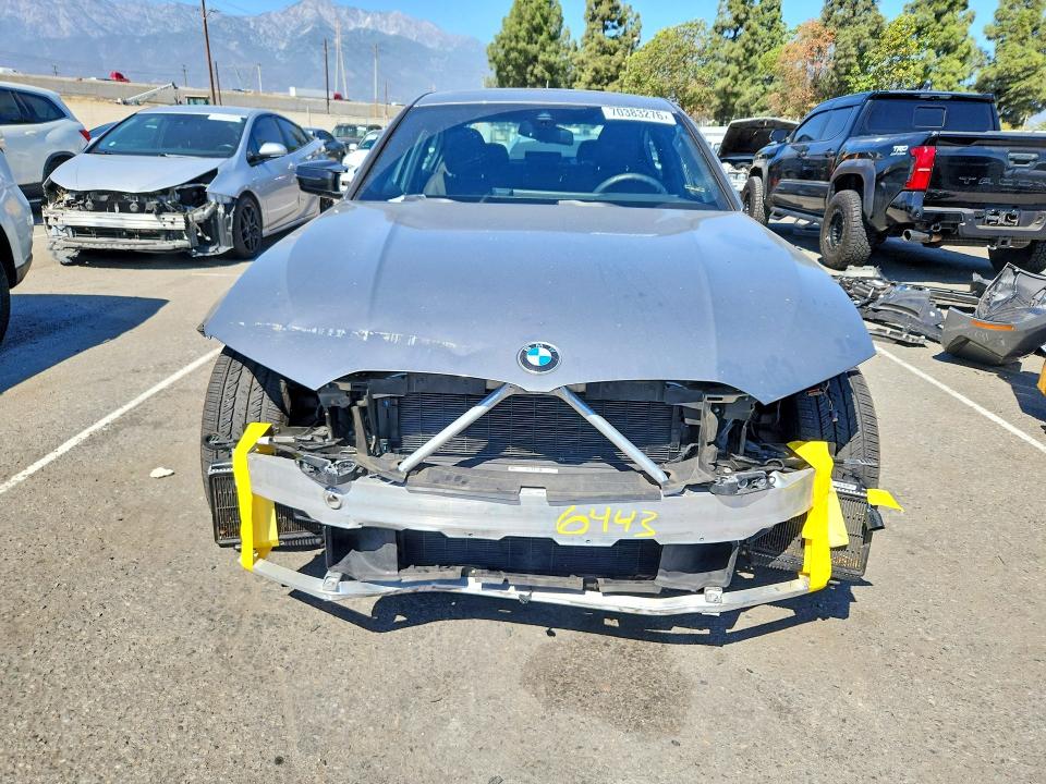 Foto 5 de la subasta – 2023 BMW M340I con VIN 3MW49FS05P8D38532