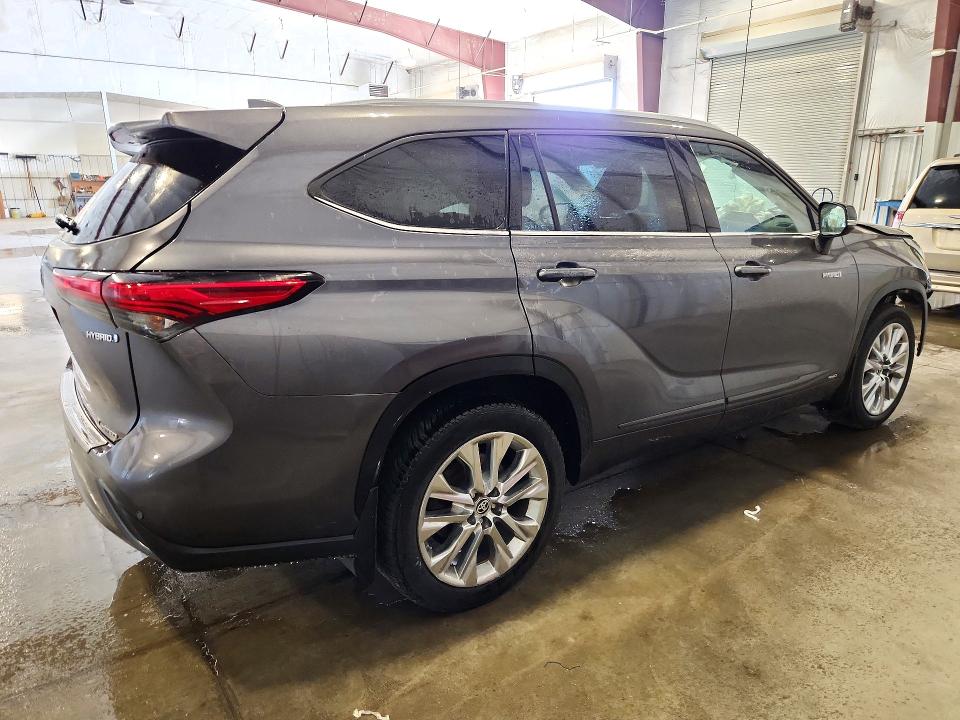 Foto 3 de la subasta – 2021 TOYOTA HIGHLANDER con VIN 5TDDBRCH6MS015591