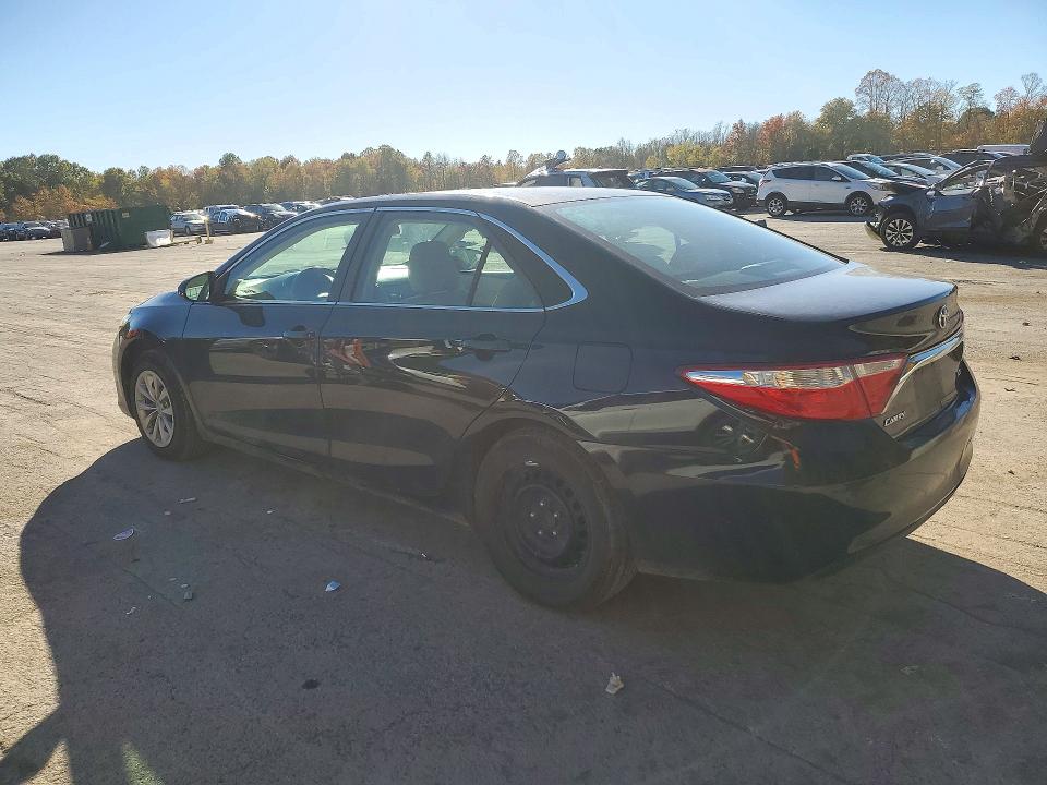 Снимка 2 от търг – 2015 TOYOTA CAMRY с VIN 4T4BF1FK2FR445932