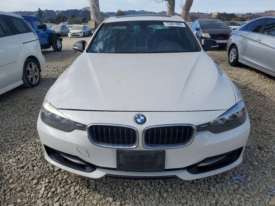 Снимка 5 от търг – 2012 BMW 328 с VIN WBA3A5C5XCF452843