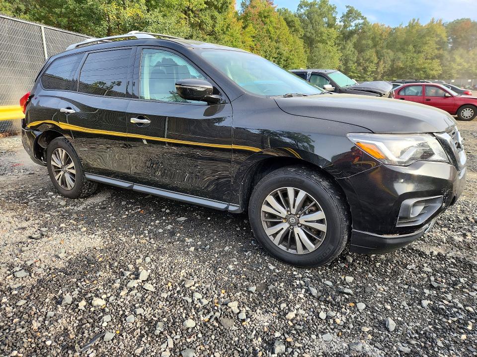 Снимка 4 от търг – 2017 NISSAN PATHFINDER с VIN 5N1DR2MM6HC673204