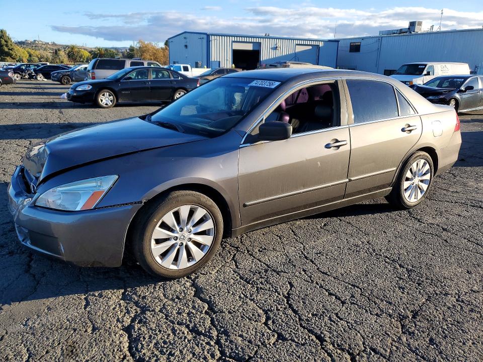 HONDA ACCORD 2006 with VIN 1HGCM66896A073440 - Photo from auction