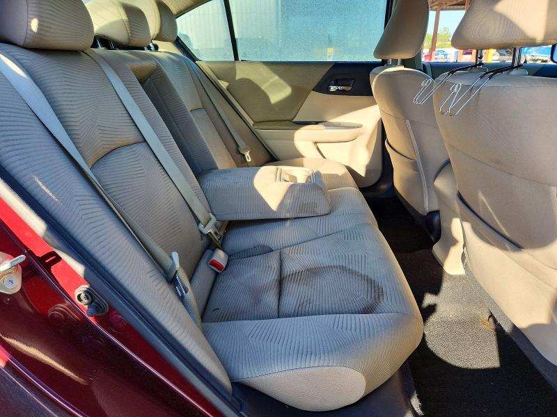 Снимка 10 от търг – 2015 HONDA ACCORD с VIN 1HGCR2F30FA111698