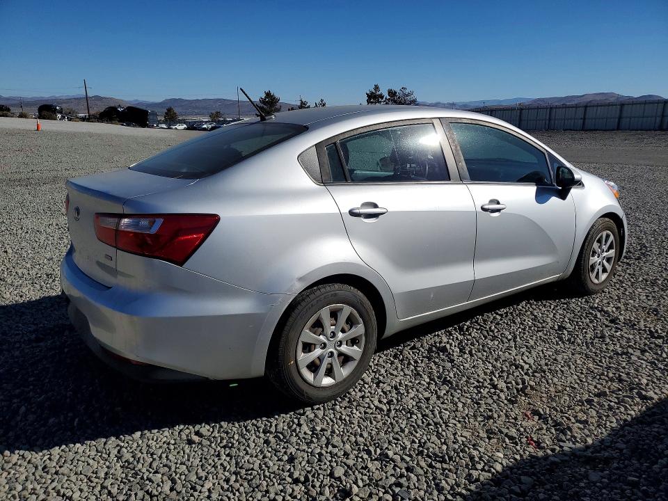 Zdjęcie 3 z aukcji – 2017 KIA RIO z VIN KNADM4A37H6047974