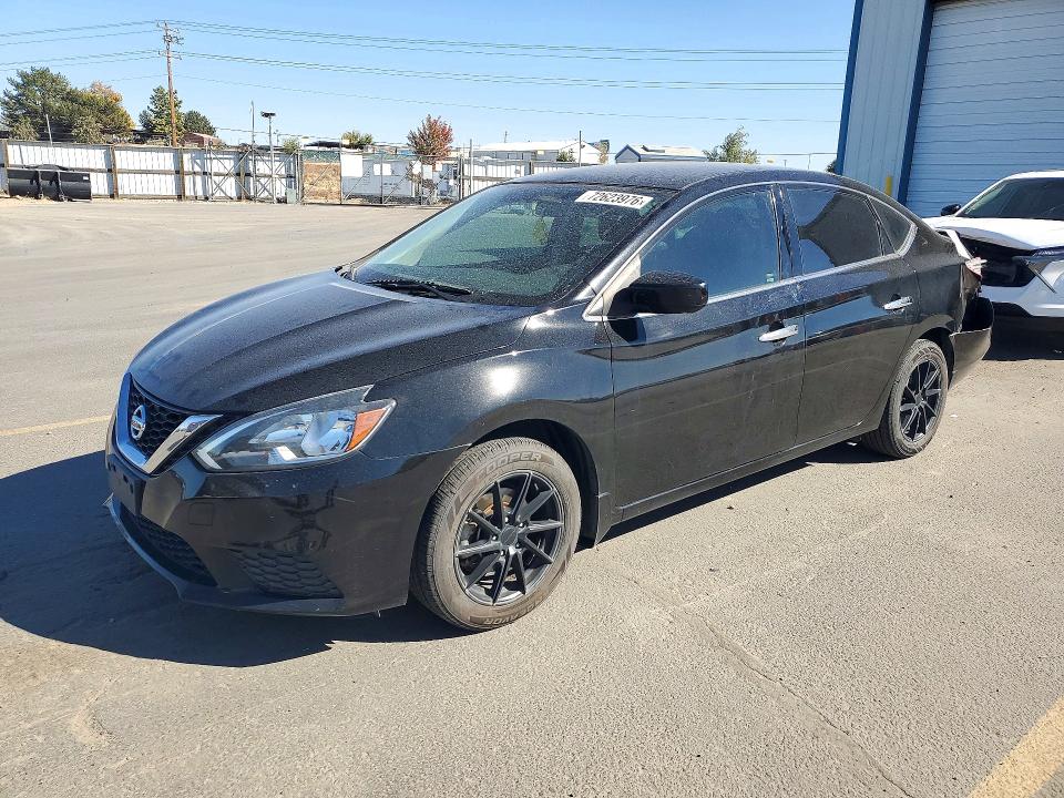 NISSAN SENTRA 2017 с VIN 3N1AB7AP3HY327290 - Снимка от търг