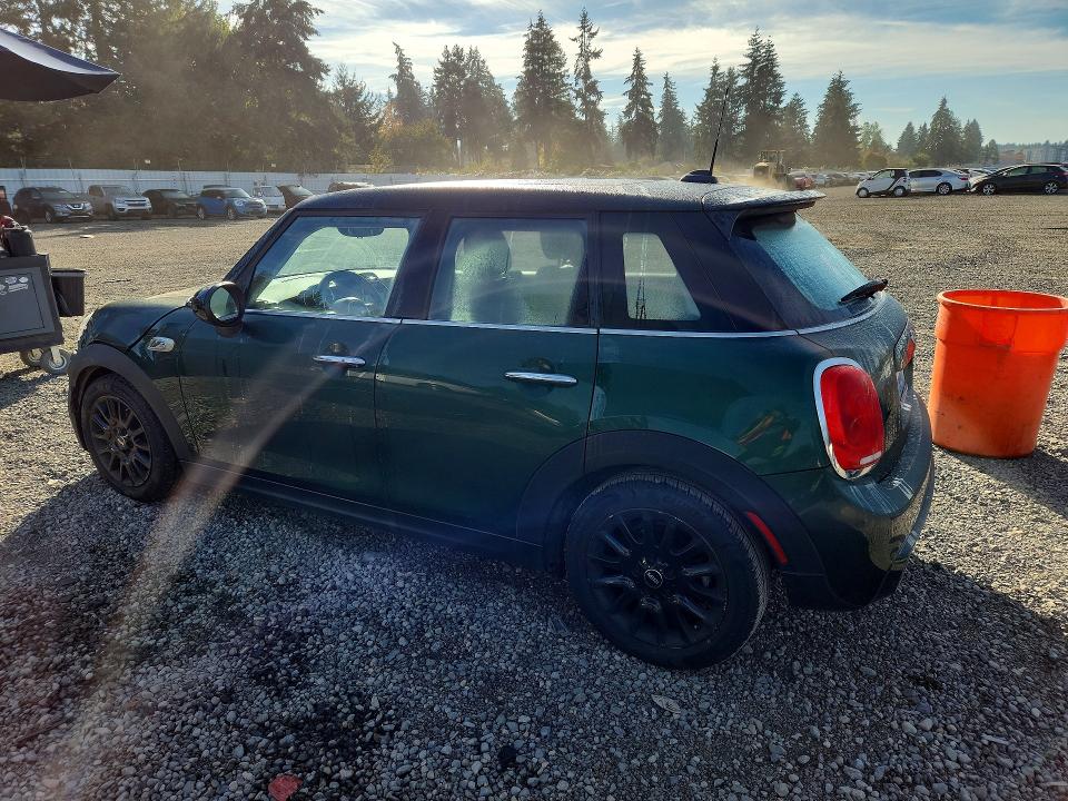 Foto 2 de la subasta – 2016 MINI COOPER con VIN WMWXU3C55G2D31456