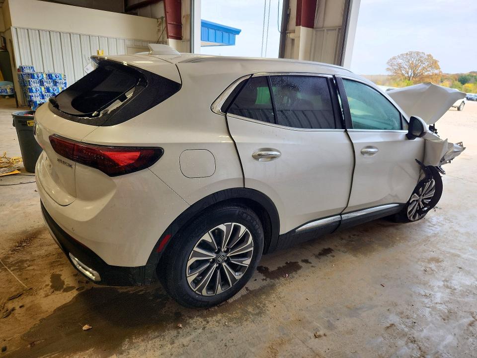 Снимка 3 от търг – 2024 BUICK ENVISION с VIN LRBFZME47RD065631