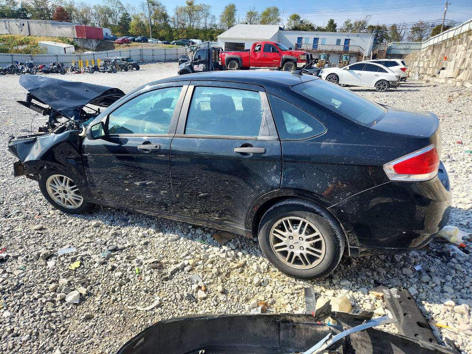 Снимка 2 от търг – 2010 FORD FOCUS с VIN 1FAHP3FN2AW288210