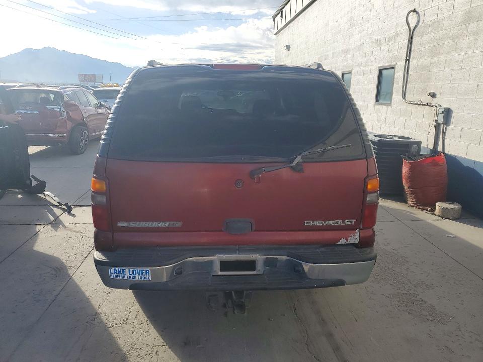 Снимка 6 от търг – 2003 CHEVROLET SUBURBAN с VIN 1GNFK16Z33J177292