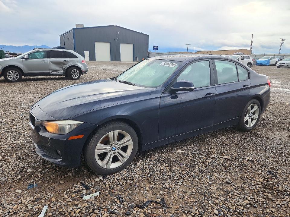 BMW 320 2015 con VIN WBA3B1C55FK138275 - Foto de la subasta