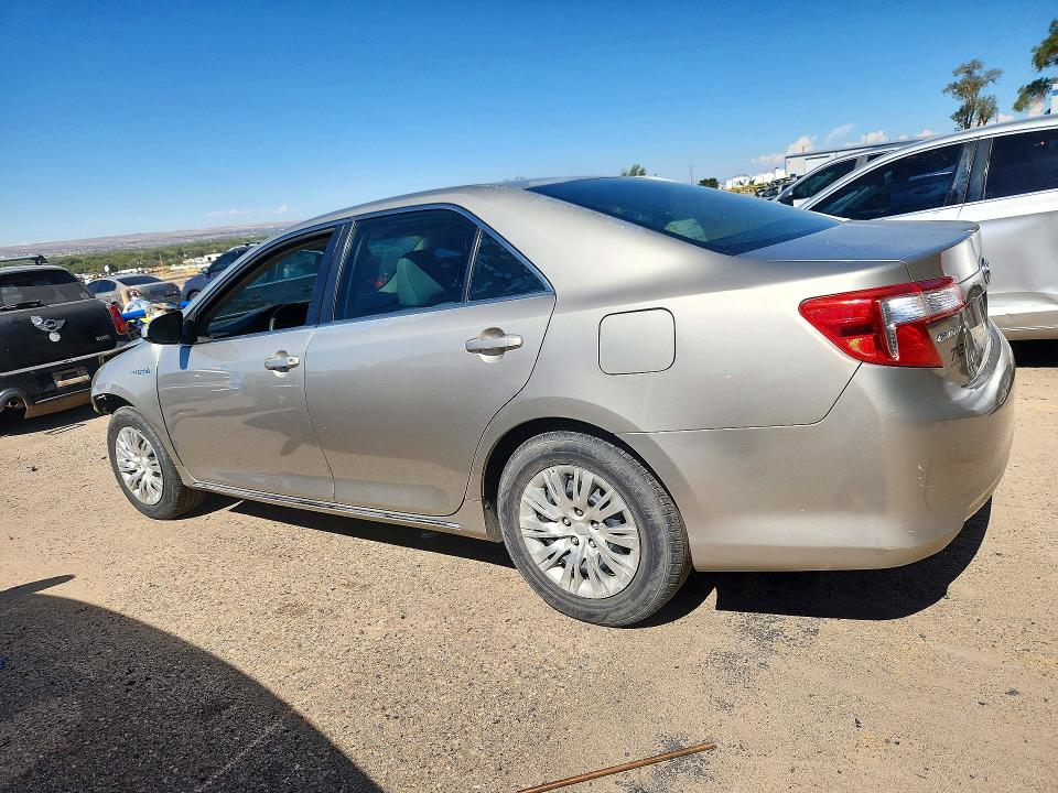 Снимка 2 от търг – 2014 TOYOTA CAMRY HYBRID с VIN 4T1BD1FK6EU109084