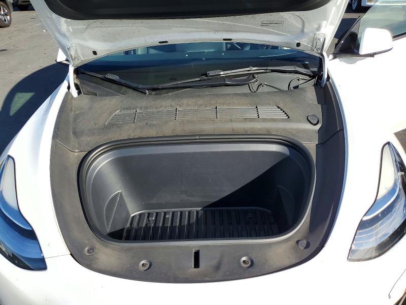 Снимка 12 от търг – 2022 TESLA MODEL Y с VIN 7SAYGDEE7NF443655