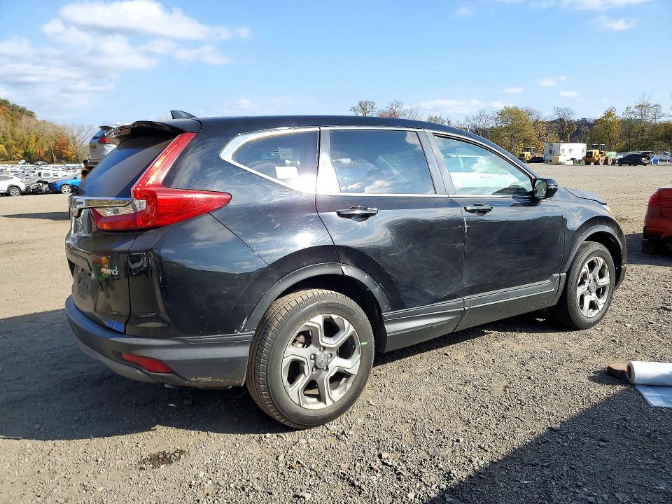 Снимка 3 от търг – 2018 HONDA CR-V с VIN 2HKRW2H81JH667577