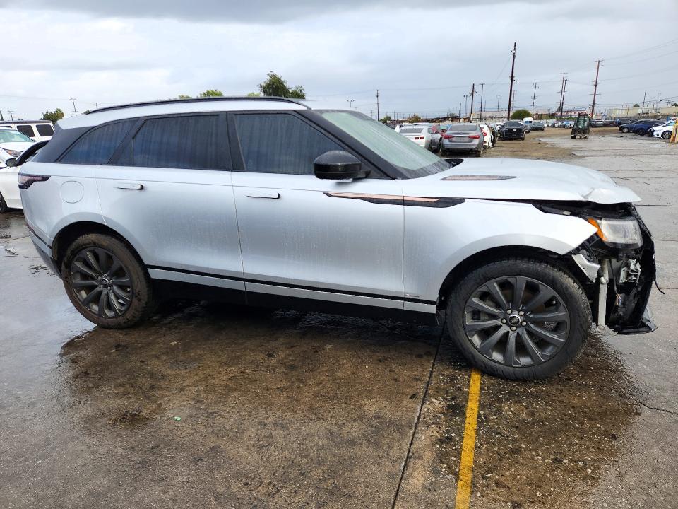 Photo 4 from auction – 2018 LAND ROVER RANGE ROVER VELAR with VIN SALYL2RX2JA735864