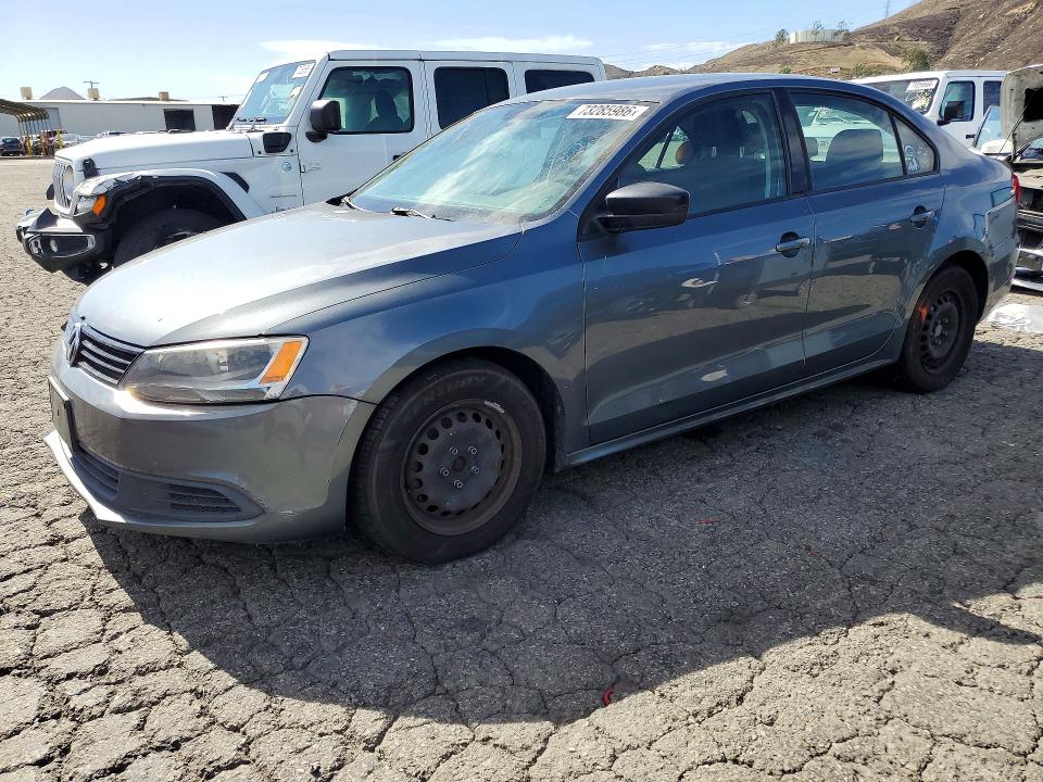 VOLKSWAGEN JETTA 2013 с VIN 3VW2K7AJ6DM237031 - Снимка от търг