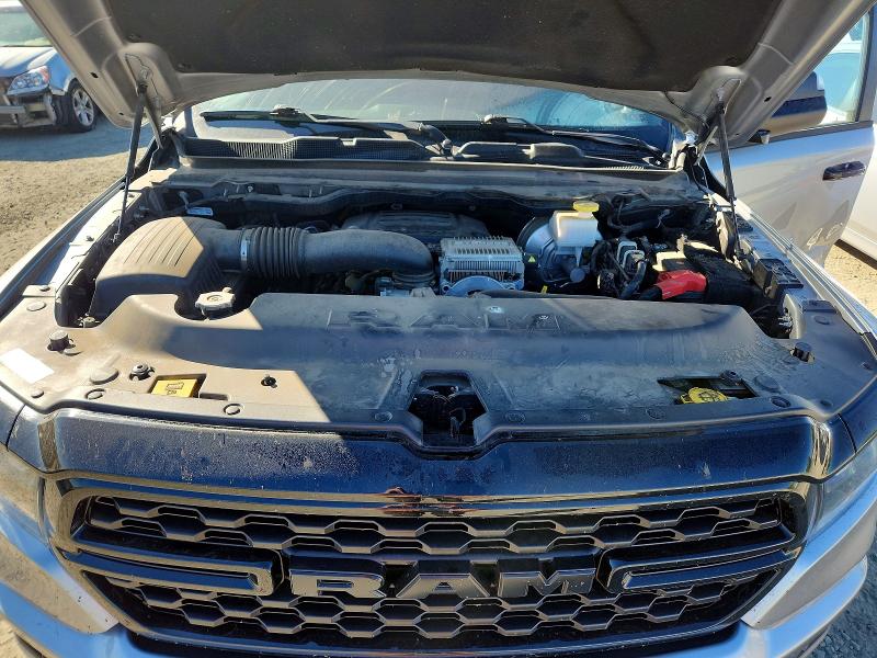 Снимка 11 от търг – 2023 RAM 1500 с VIN 1C6SRFFT1PN675833