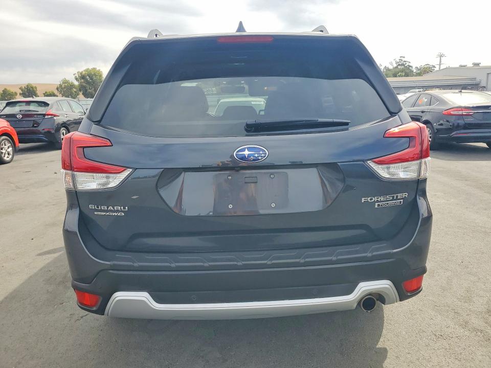 Photo 6 from auction – 2019 SUBARU FORESTER with VIN JF2SKAWC2KH452533