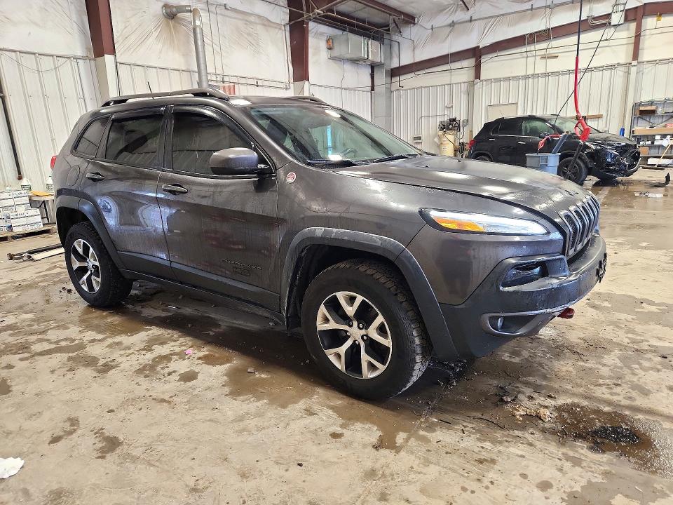Photo 4 from auction – 2016 JEEP CHEROKEE with VIN 1C4PJMBS1GW105011