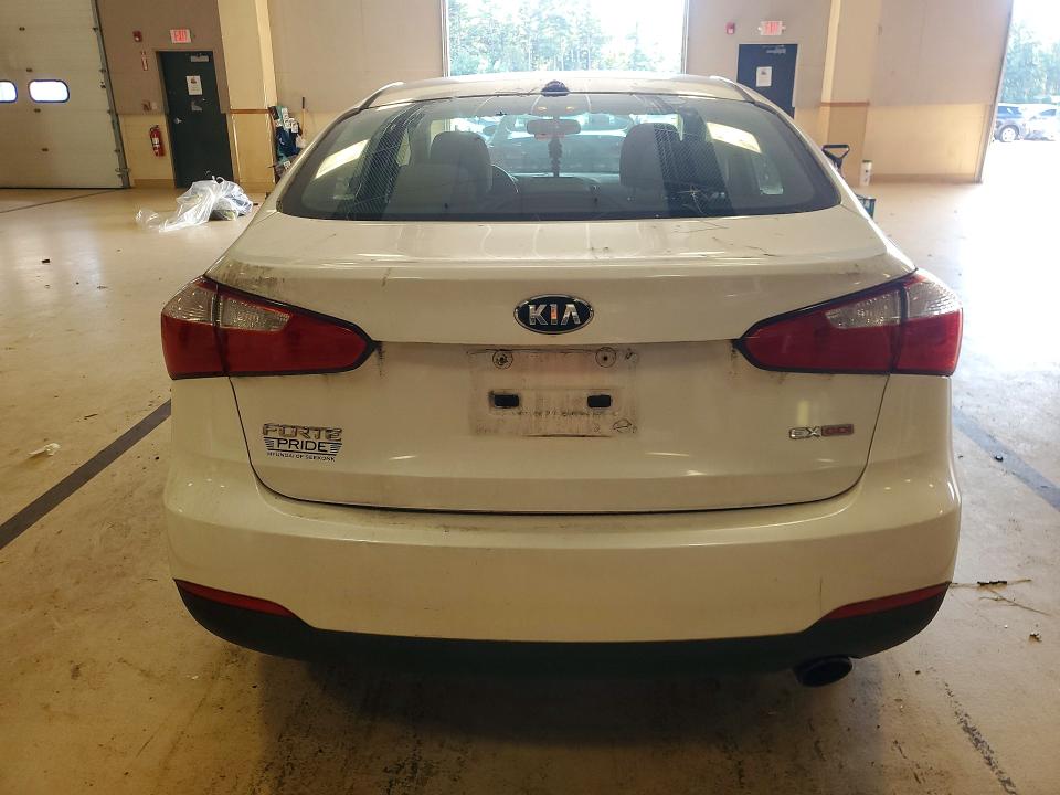 Снимка 6 от търг – 2015 KIA FORTE с VIN KNAFX4A81F5266525
