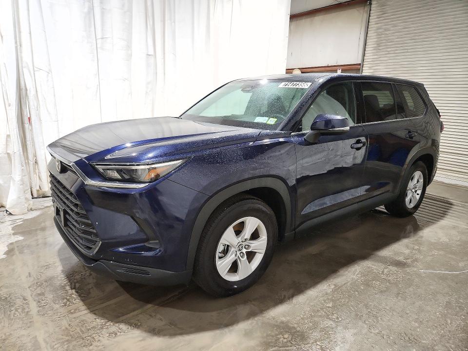TOYOTA GRAND HIGHLANDER HYBRID 2026 с VIN 5TDACAB57TS111110 - Снимка от търг